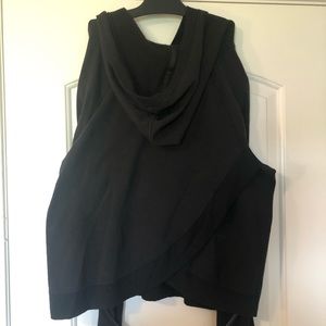 Medium Athleta Black pullover hooded sweatshirt